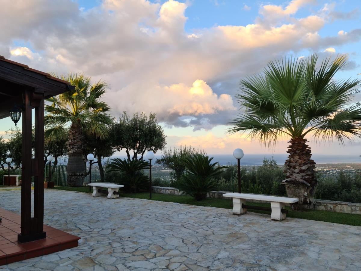Villa Maremonti Монополи Экстерьер фото